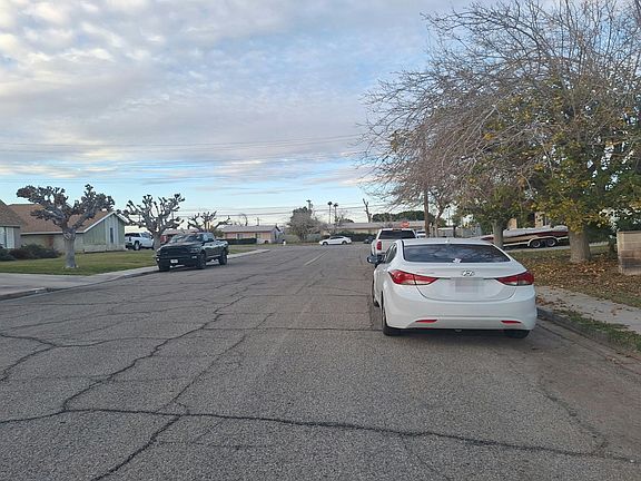 5th image of 476 N 10th St