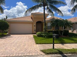 14100 Mirror Ct, Naples, FL 34114