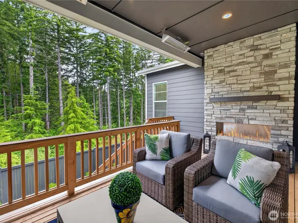 33110 Liberty Ave SE, Black Diamond, WA 98010