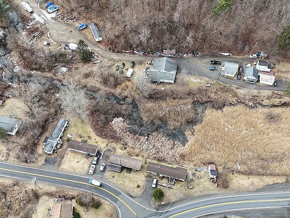 2nd image of 460 Cold Spring Road