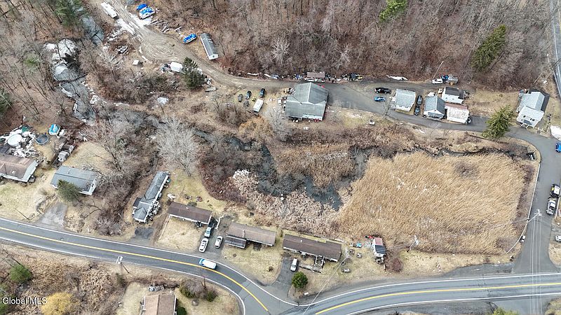 3rd image of 460 Cold Spring Road