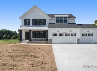 7929 Young, Rockford, MI 49341