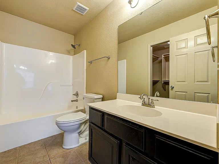 1729 N Willowbrook Dr — Photo 13