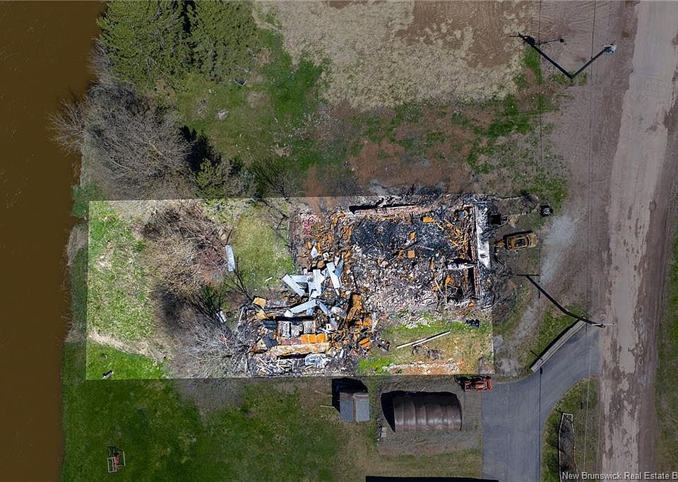 1st image of 12 Perkins Dr