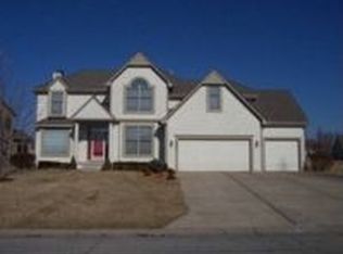 2806 SW 11th St, Lees Summit, MO 64081