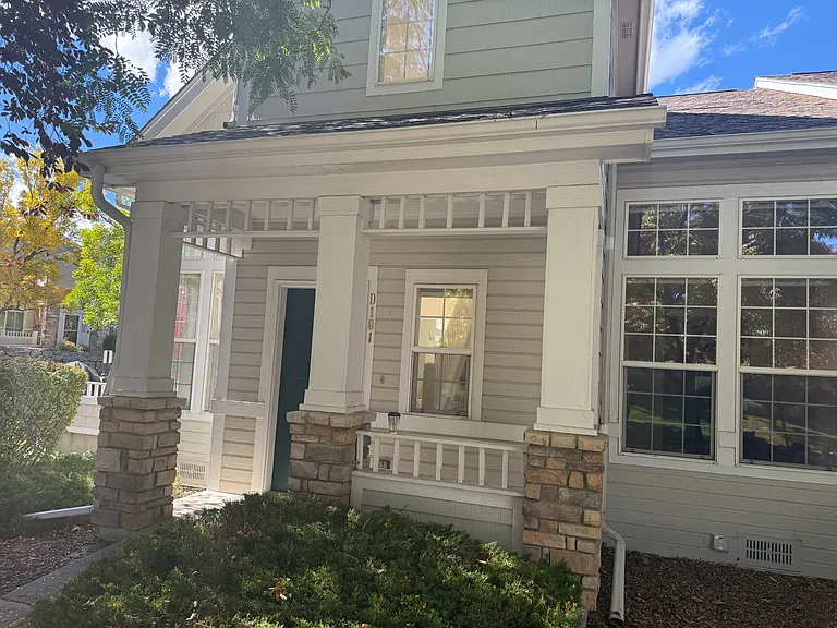 8300 Fairmount Dr #D101 — Photo 2