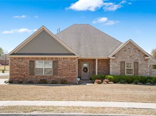 114 Saint Vincent St, Lowell, AR 72745