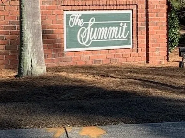 1008 Poconos Ct, Summerville, SC 29483