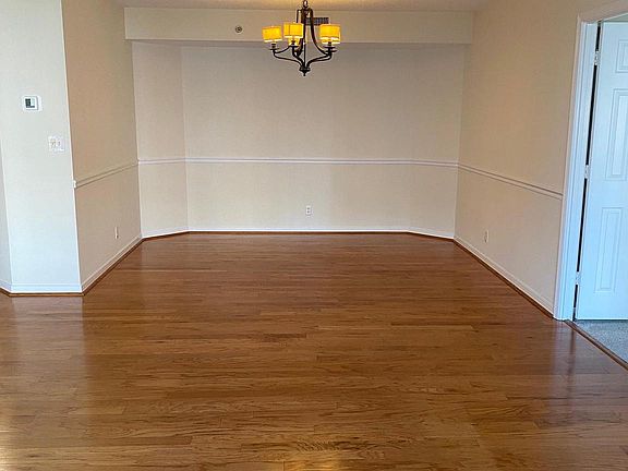 4th image of 5809 Nicholson Ln APT 910