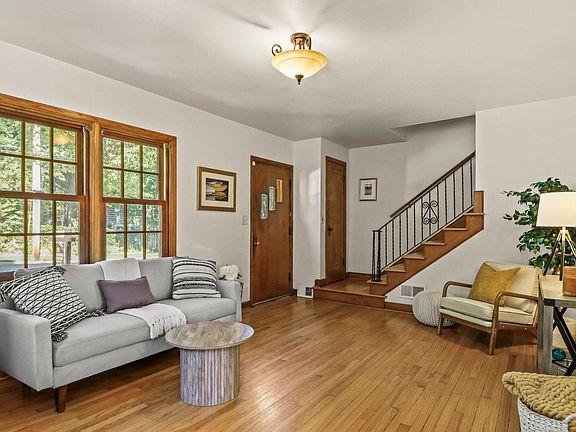 2nd image of 17 N Franklin Ave