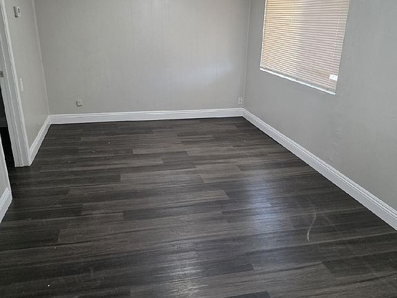 4th image of 8146 W Roosevelt St