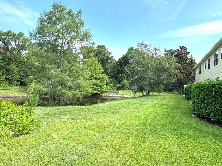 516 Penny Royal Pl — Photo 11