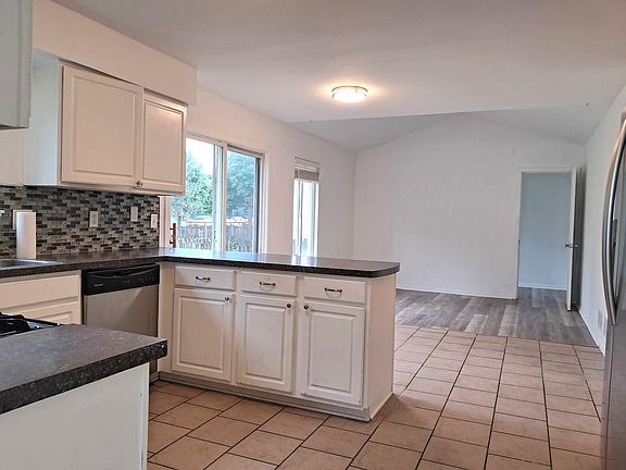 3rd image of 21426 W Georgetown Ct