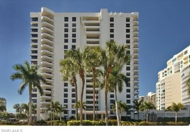 3 bed, 3.0 bath, 2100 sqft, $11,000 — Photo 1