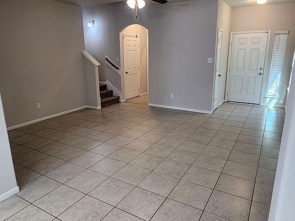 5th image of 16526 Twinwalker Dr