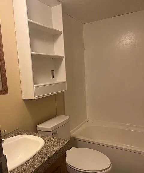 13206 Captain Cir — Photo 19