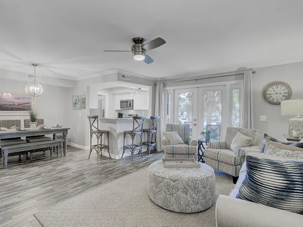 1833 Villa Maison APT A, Mount Pleasant, SC 29464