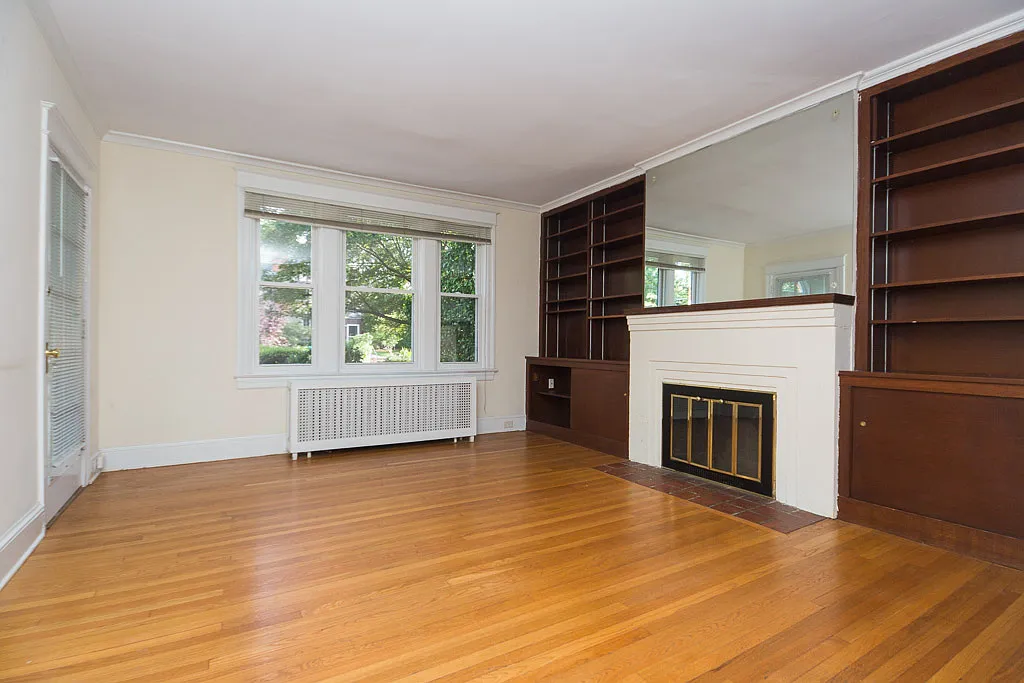 3727 Van Ness St NW photo 1