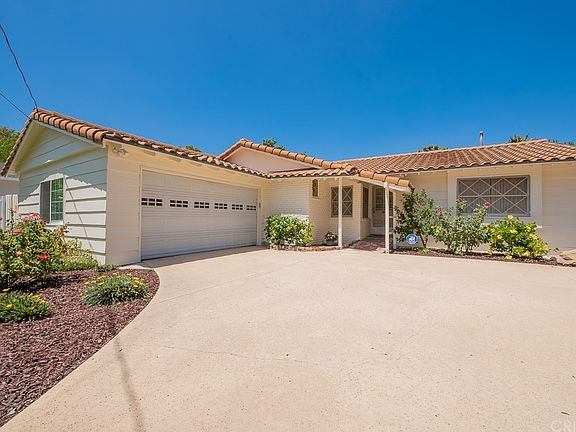 2nd image of 23225 Mariano St