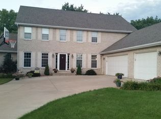 W2328 Valleywood Ln, Appleton, WI 54915