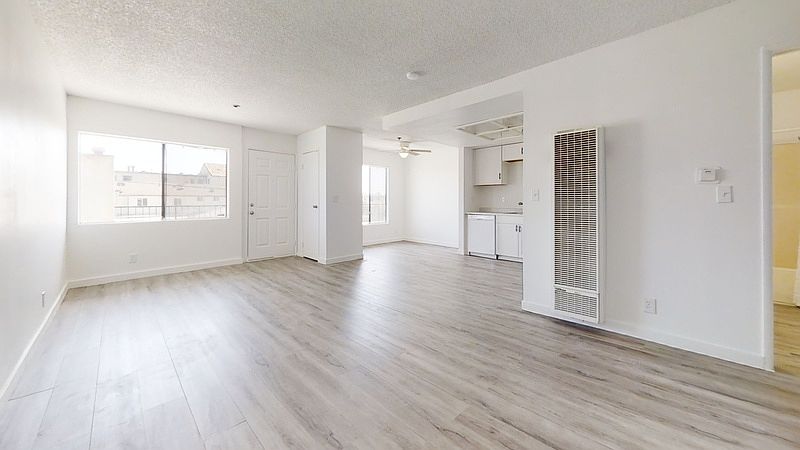 1st image of 11938 York Ave APT 3
