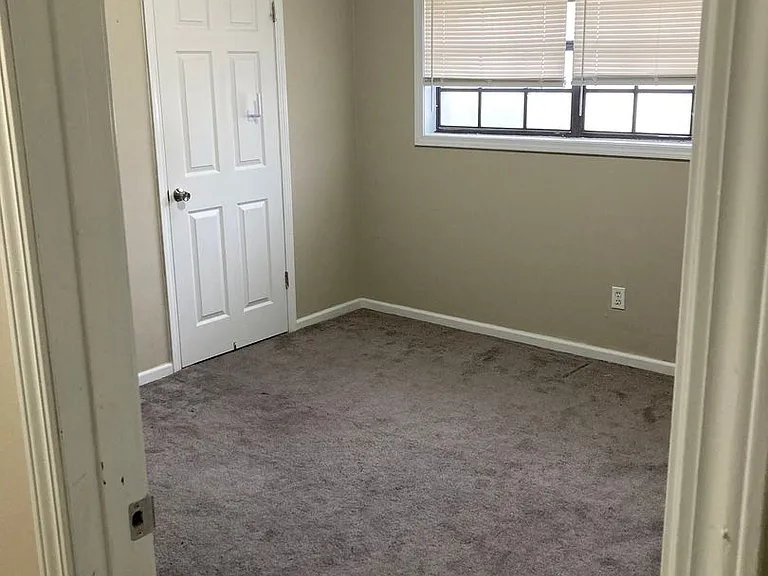 311 Dixie Dr — Photo 12
