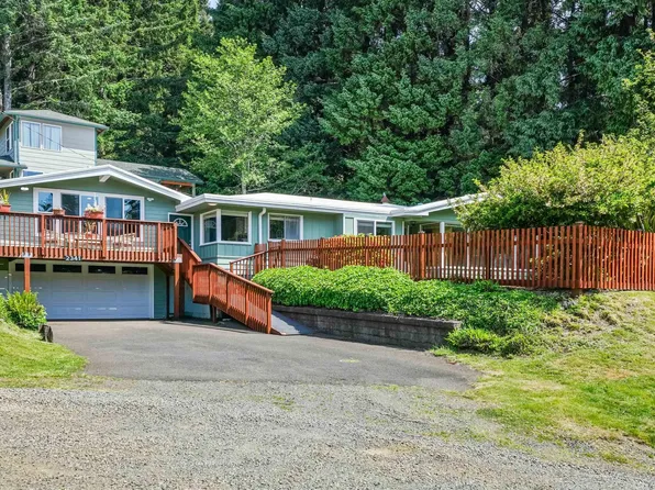 2341 NE 35th St, Lincoln City, OR 97367