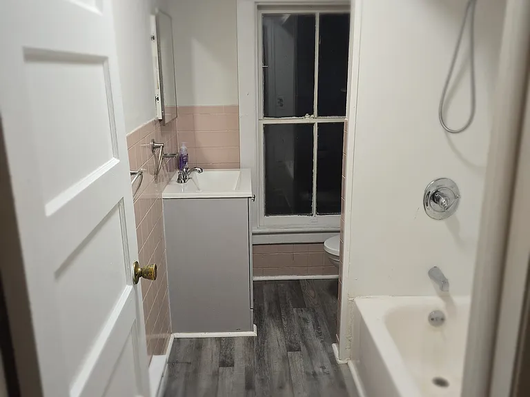 8 Malden St #8 — Photo 2