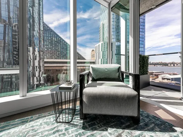 400 West 61st Street image 1 of 23