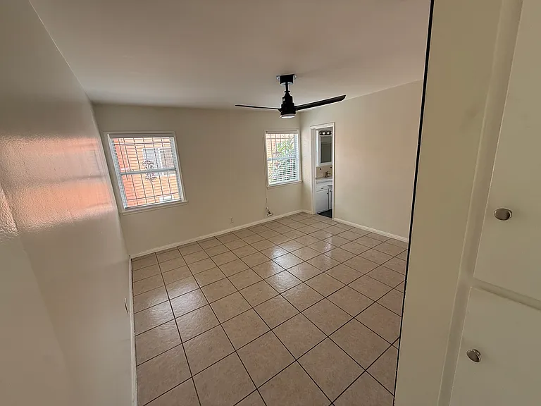 8948 California Ave #B — Photo 3