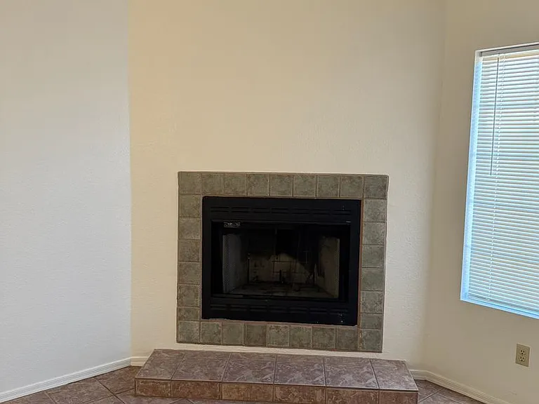 2791 W Redmond Dr — Photo 6