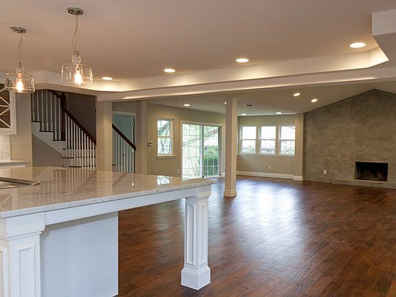 5th image of 7701 Creekbluff Dr