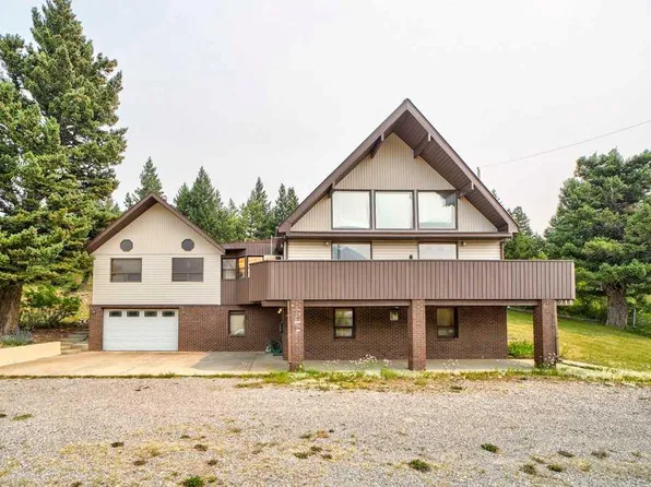 2118 S 210th St, Crowsnest Pass, AB T0K 0C0