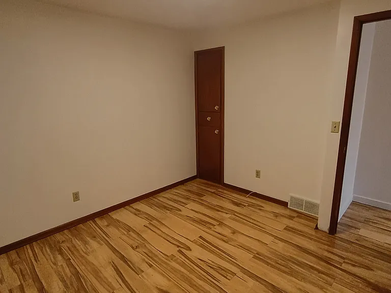 5904 N Addison St #507 — Photo 9