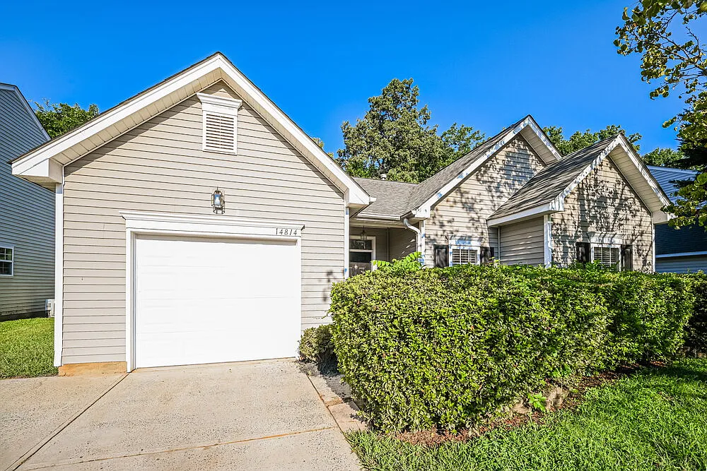 3 bed, 2.0 bath, 1197 sqft, $1,940 — Photo 3