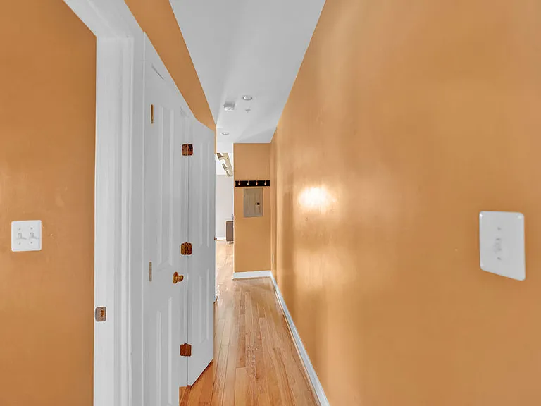 1301 Adams St NE #C — Photo 9