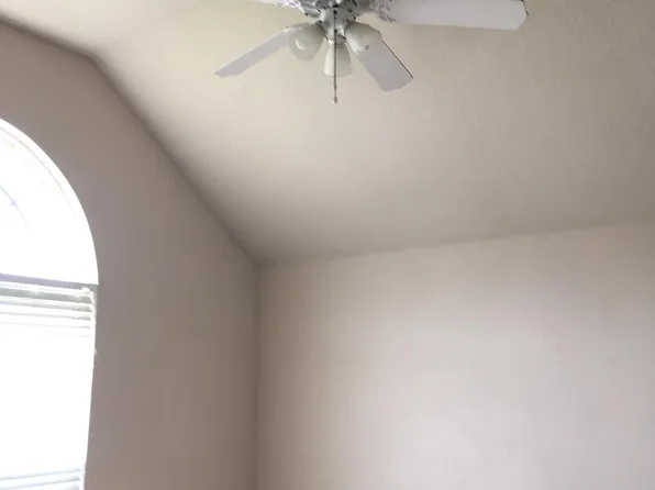 624 Golden Meadow Ave, Springdale, AR 72764