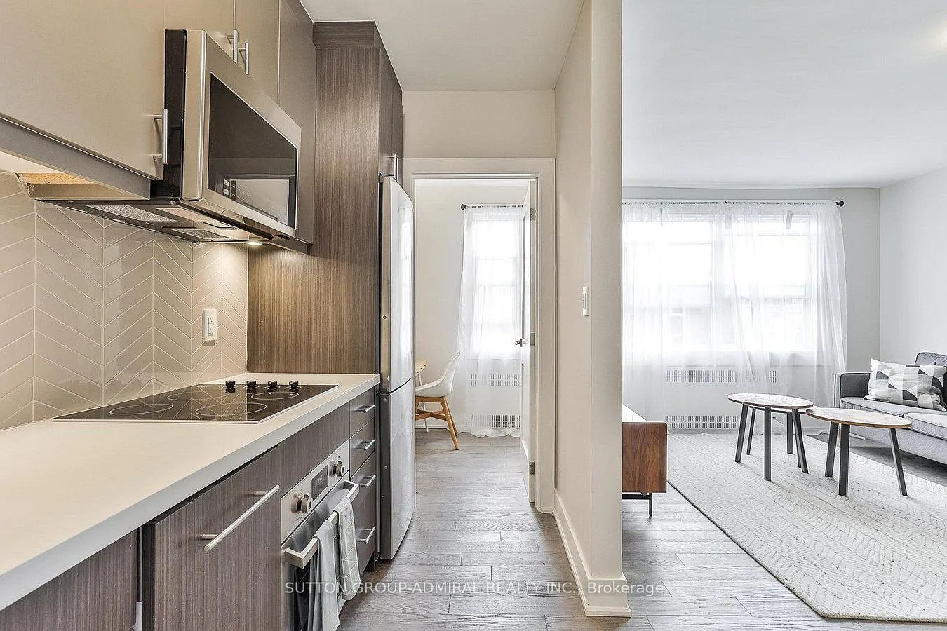 3 bed, $2,400 — Photo 2