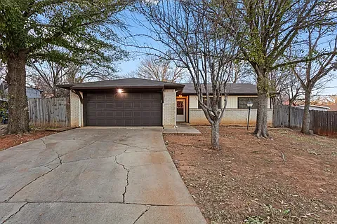 1601 White Oak Ct