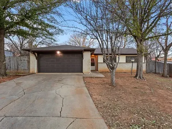 1601 White Oak Ct, Denton, TX 76209