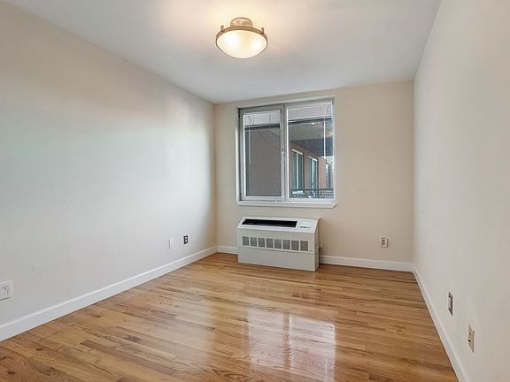 3rd image of 574 4th Ave APT 6E