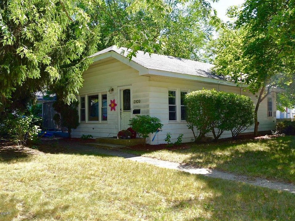 1st image of 3109 Clyde Park Ave SW