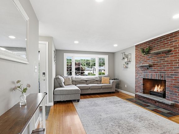 5th image of 36 Basse Cir