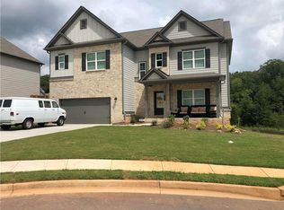 1377 Weeping Tree Dr, Hoschton, GA 30548