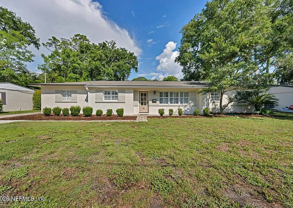 5553 Salerno Rd