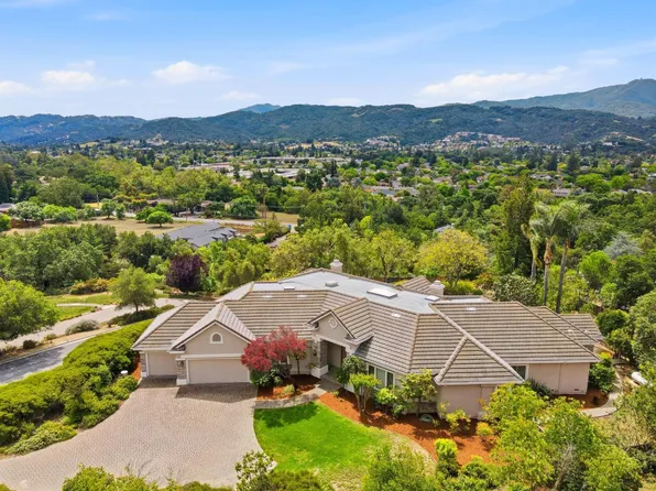 899 Vista Del Roble Pl, San Jose, CA 95120