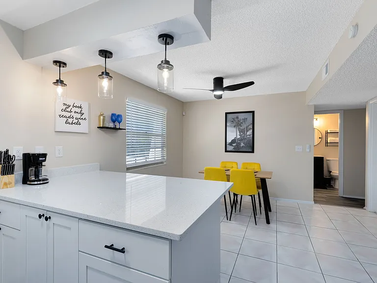 1228 E Muriel St #1228 — Photo 4
