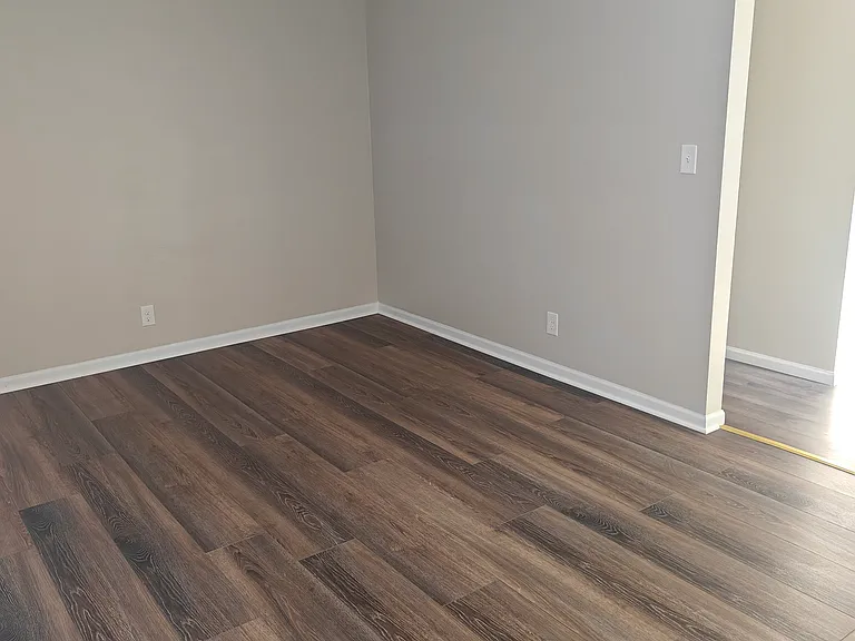 Fox Meadows Apartments — Photo 20