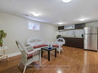 44 Richardson Dr, Aurora, ON L4G1Z1