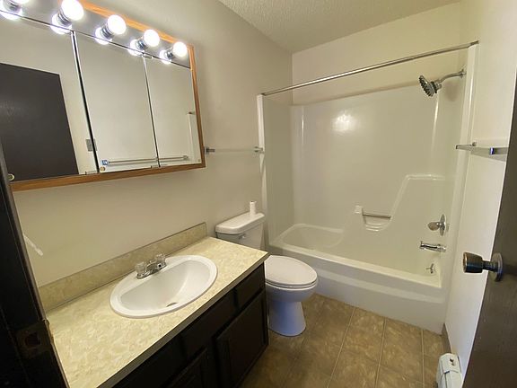 4th image of 2712 E Rosser Ave APT 8